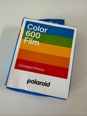 Polaroid Color 600 Film Pack 16 instant photos NEW AND SEALED